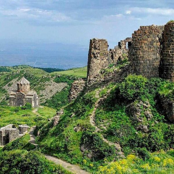 Amberd fortress with Hayk The Guide, Armenia with Hayk